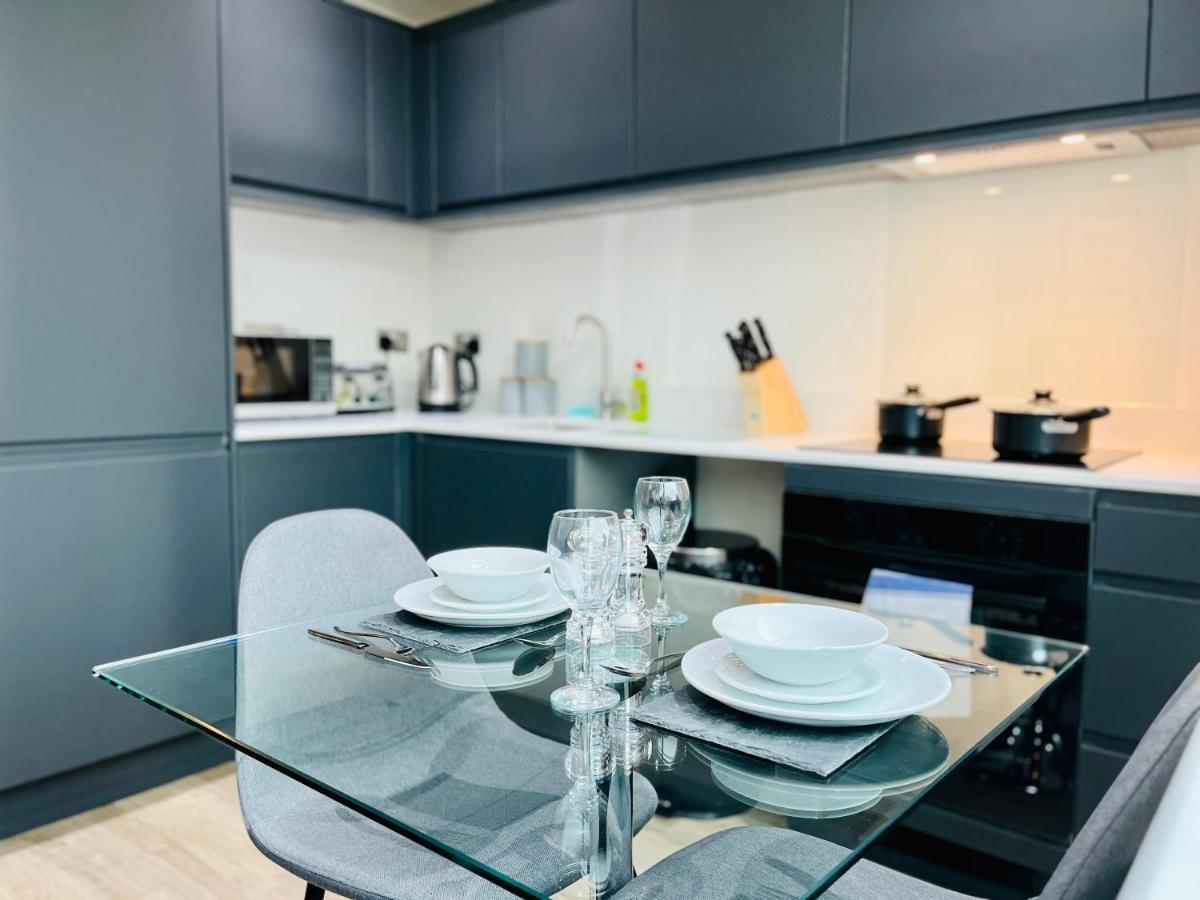 Stylish Studio Apartment Near To Old Trafford Stadium مانشستر المظهر الخارجي الصورة