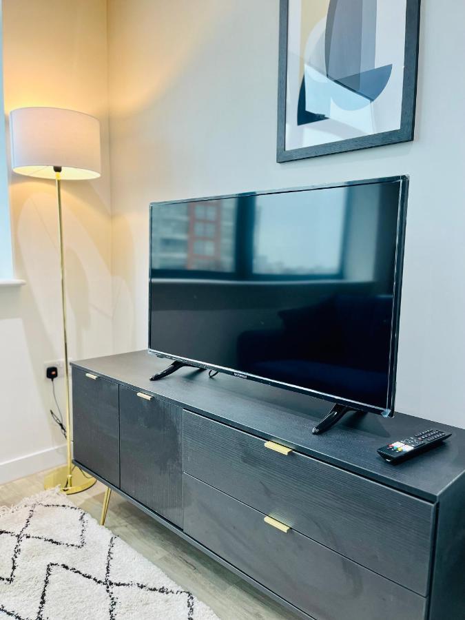 Stylish Studio Apartment Near To Old Trafford Stadium مانشستر المظهر الخارجي الصورة