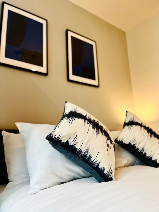 Stylish Studio Apartment Near To Old Trafford Stadium مانشستر المظهر الخارجي الصورة